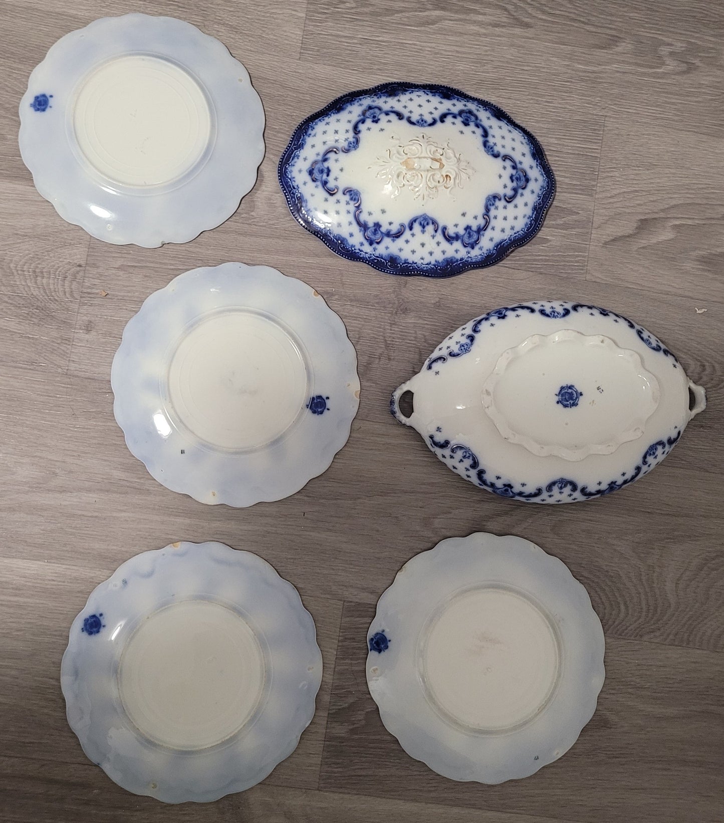 W.H. Grindley "Keele" pattern oval tureen serving bowl