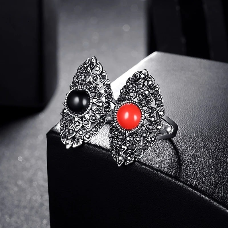 Vintage 18.5mm Black & Red Ethnic Tibetan Silver Rings