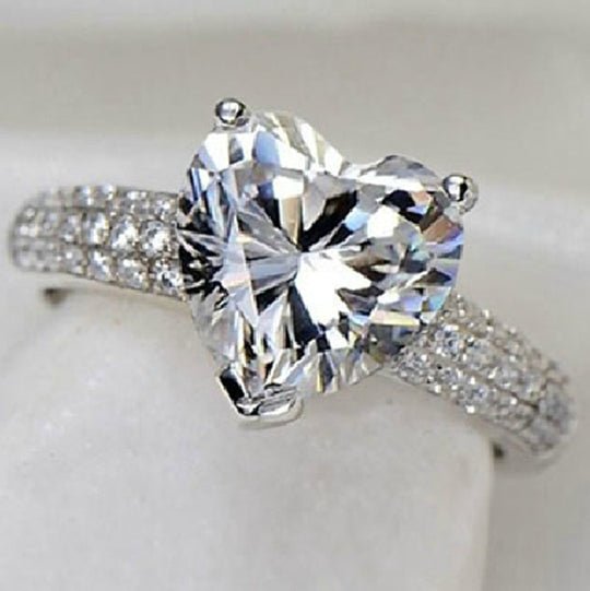 Elegant Heart-Shaped Silver Ring