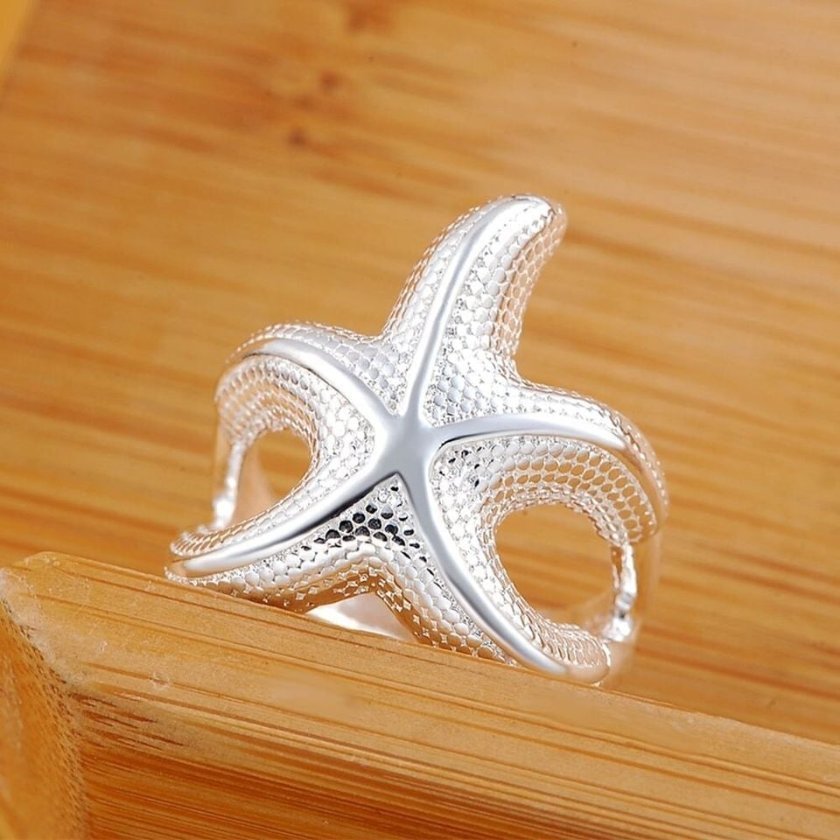 Stylish 925 Sterling Silver Starfish Charm Ring
