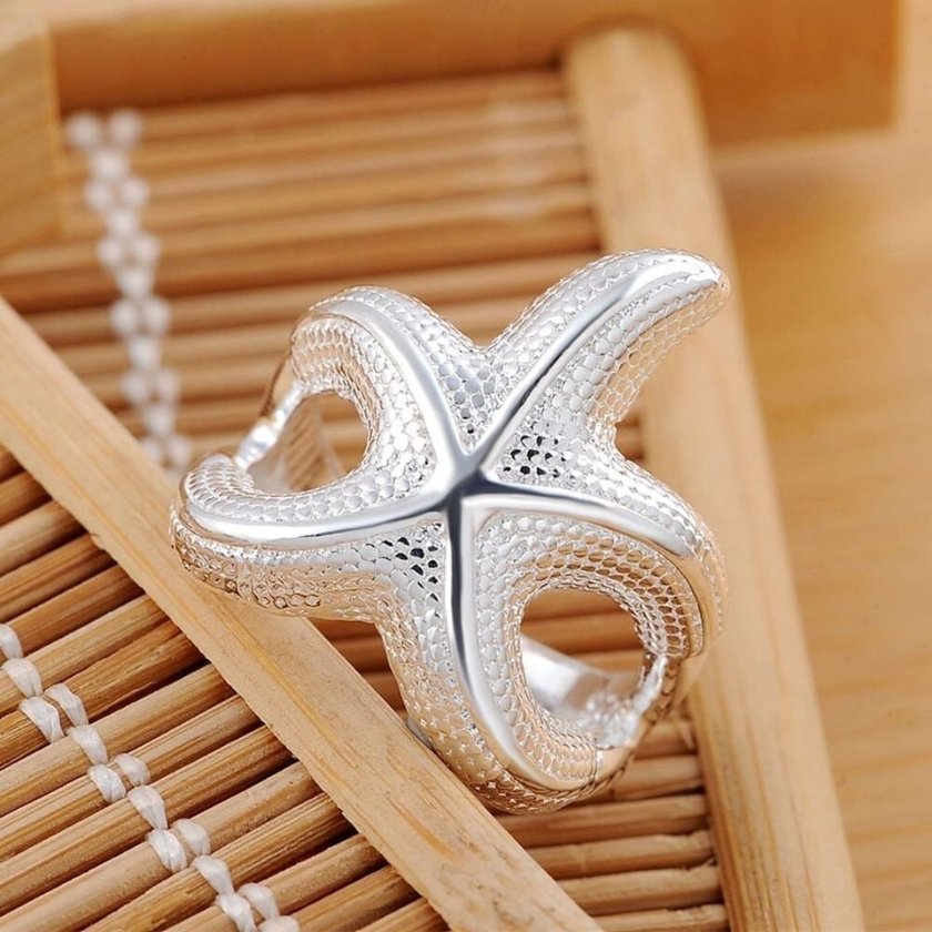 Stylish 925 Sterling Silver Starfish Charm Ring