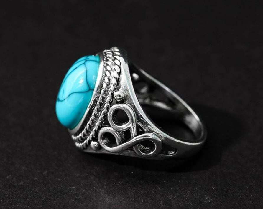 Vintage Classic Oval Natural Blue Turquoise Silver Retro Ring