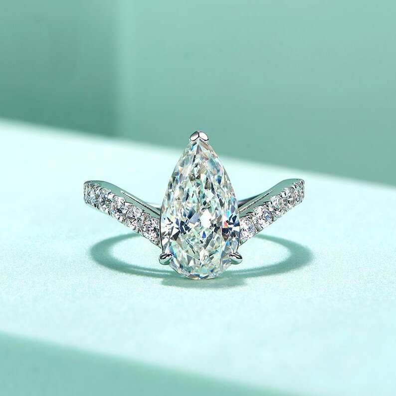 Elegant Water Drop PT950 Platinum Open Ring