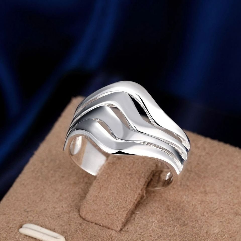 925 Sterling Silver Smooth Wave Geometric Ring