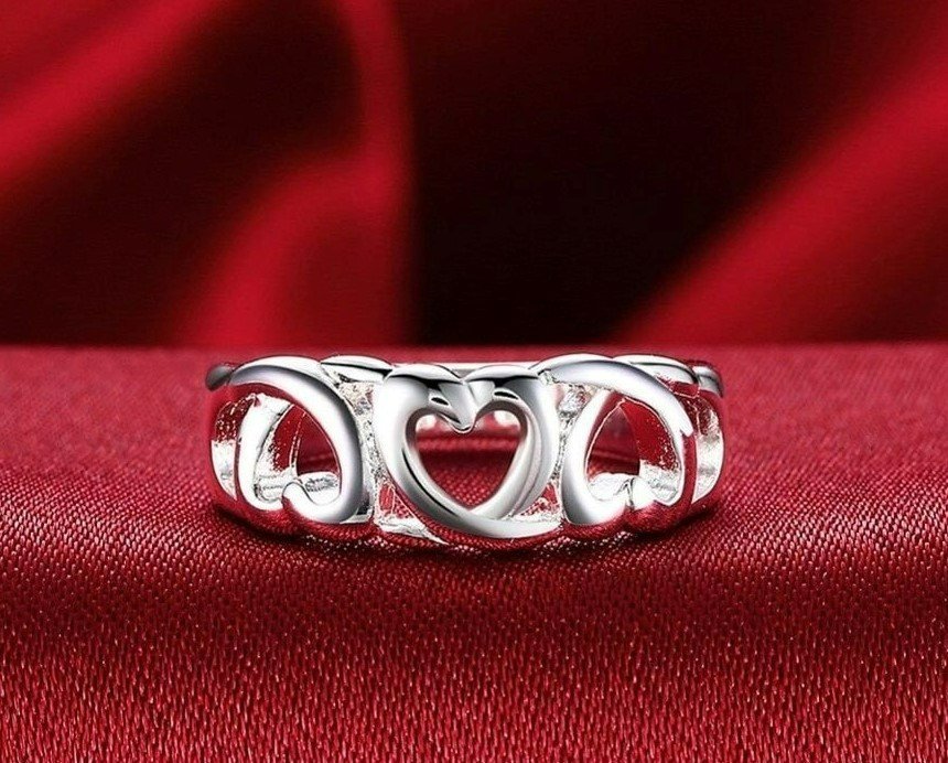 925 Sterling Silver Hollow Three Hearts Ring