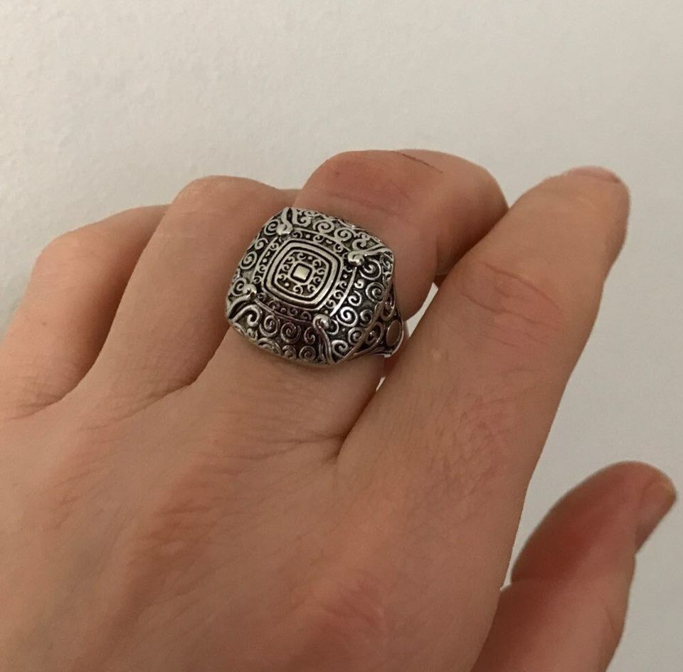 Vintage Rounded Square Silver Swirl Motif Cocktail Ring