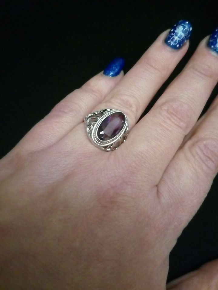 Vintage Oval Purple Amethyst Hollow Silver Ring