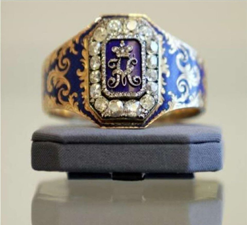 Men's Vintage Handmade Blue Enamel Engraved Gold Art Deco Ring