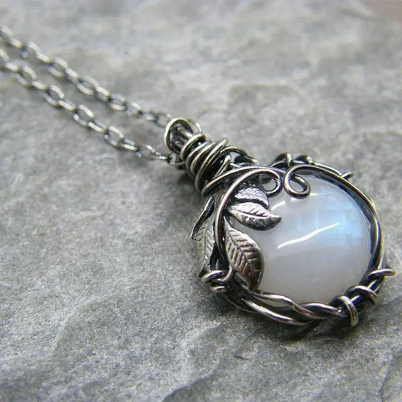 Vintage Round White Moonstone Retro Silver Necklace