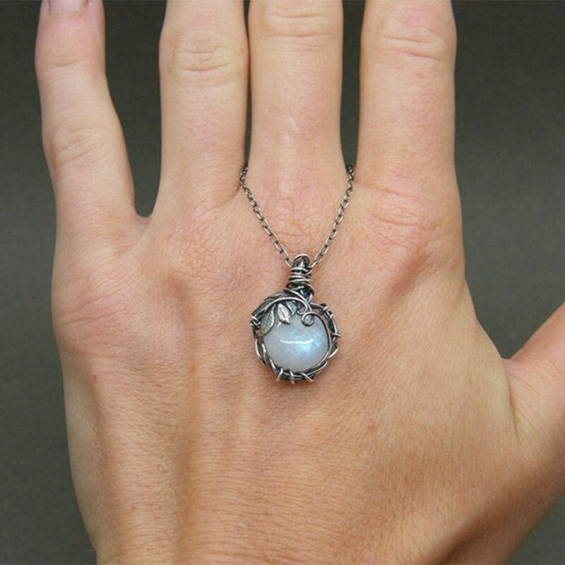 Vintage Round White Moonstone Retro Silver Necklace