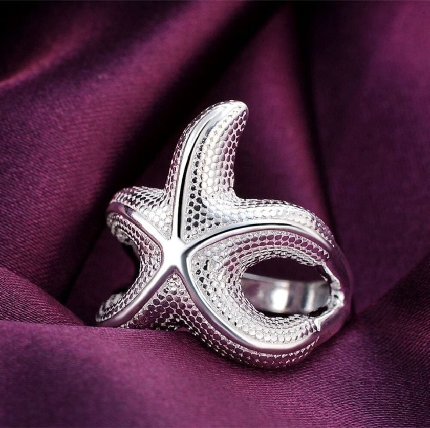 Stylish 925 Sterling Silver Starfish Charm Ring