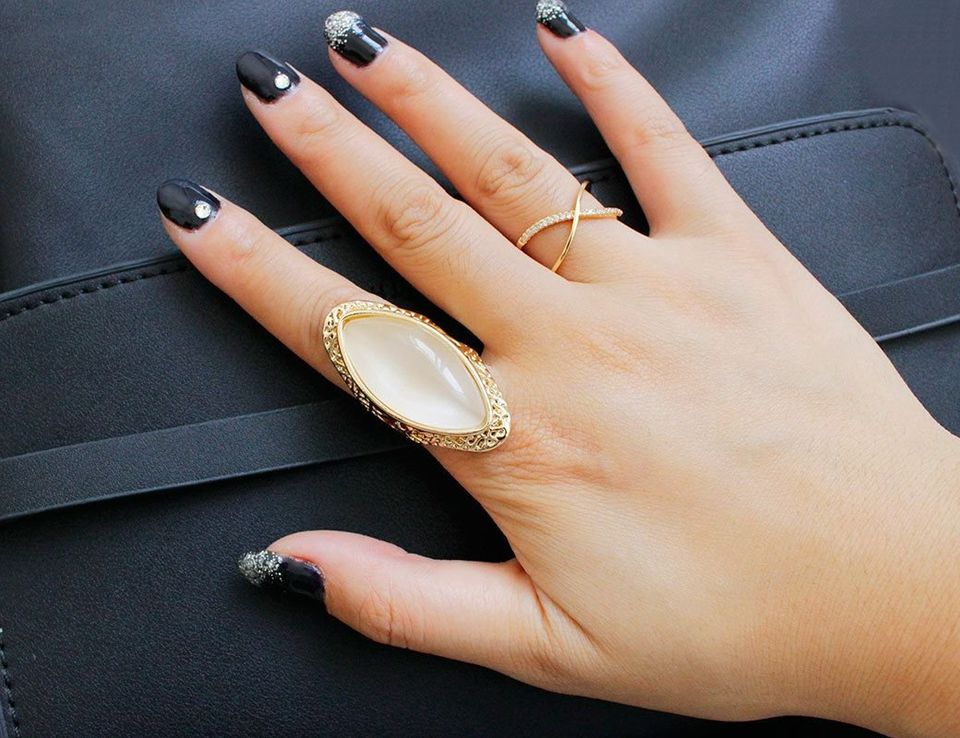 27mm Oval White Hollow Cat's Eye Antique Gold Ring