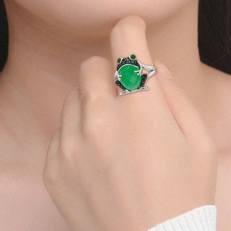 Lucky Green Frog with Gray Stones Unique Retro Silver Ring