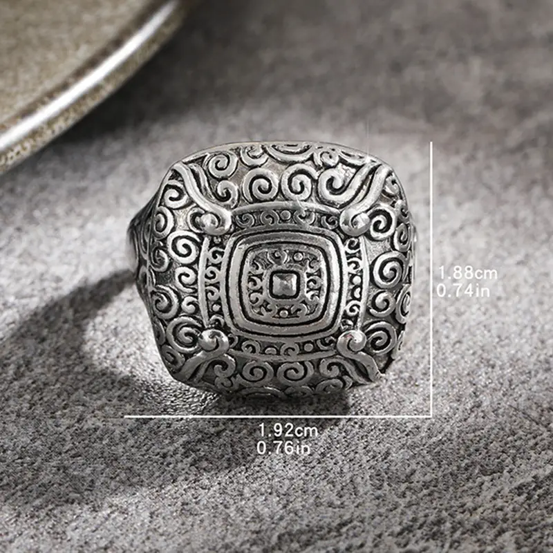 Vintage Rounded Square Silver Swirl Motif Cocktail Ring