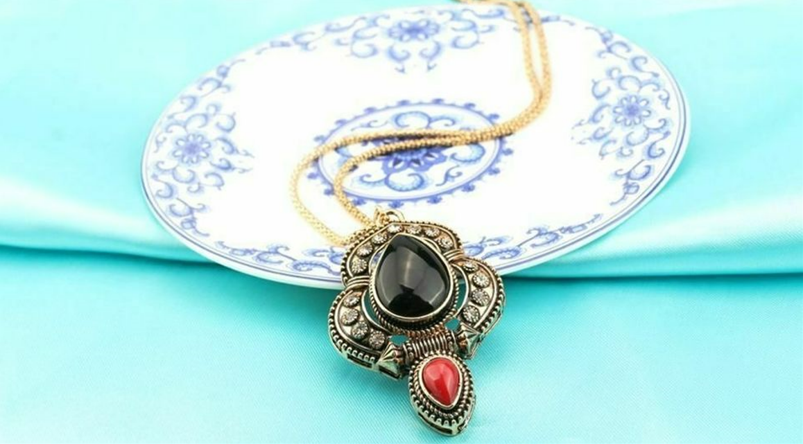 Huge 59mm Ethnic Black Antique Gold Vintage Necklace & Chain