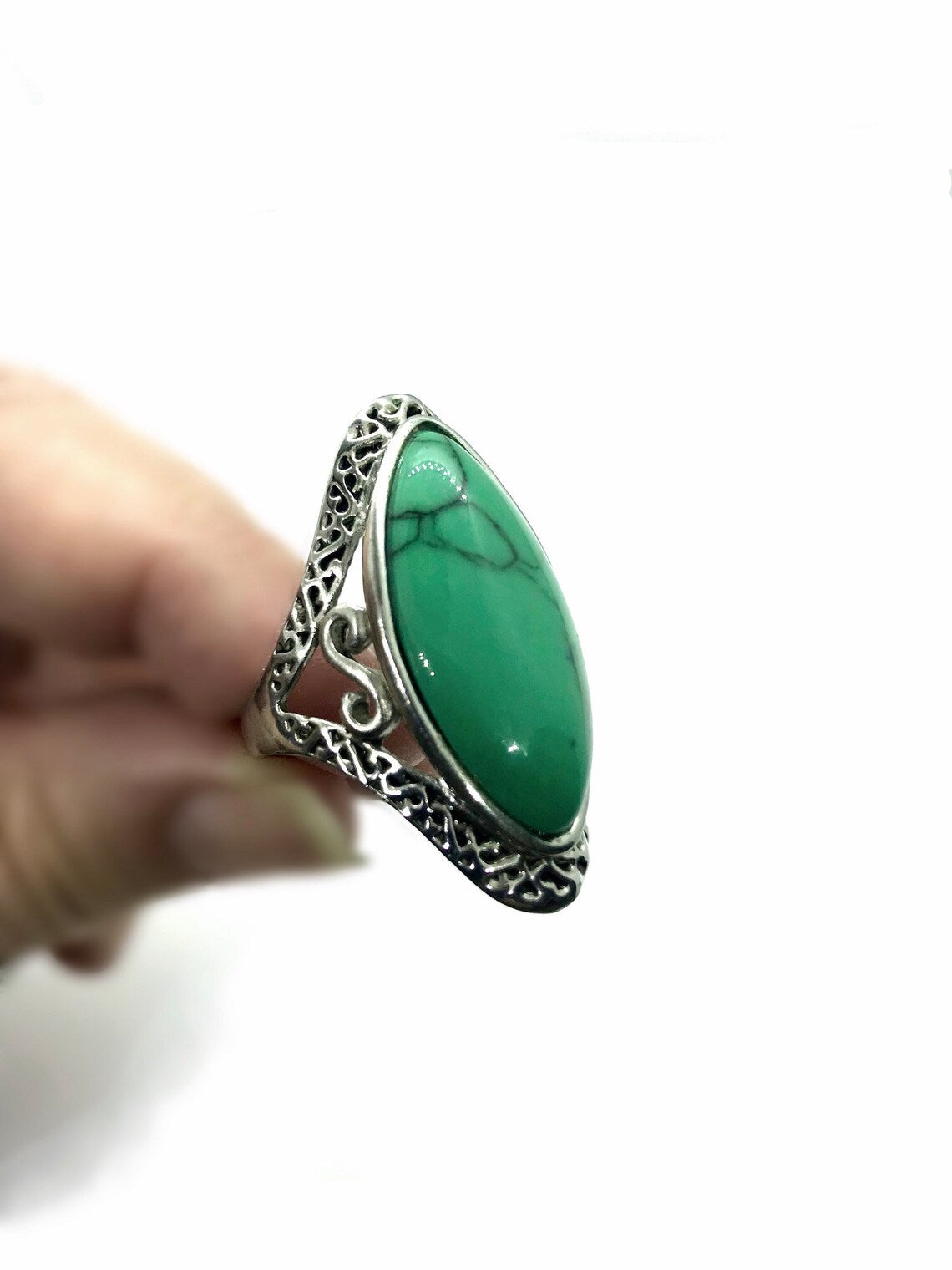 Natural Green 27mm Stone Hollow Antique Silver Ring