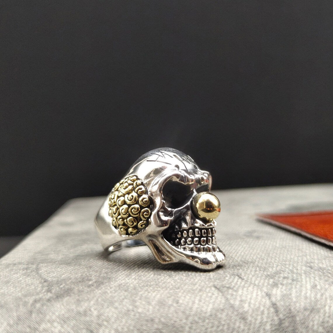 Laughing Clown Skull Head "HA HA HA" Retro Ring