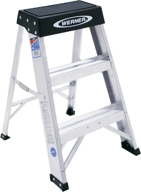 Werner 150B Aluminum Step Ladder Type 1A 300lb 2-ft