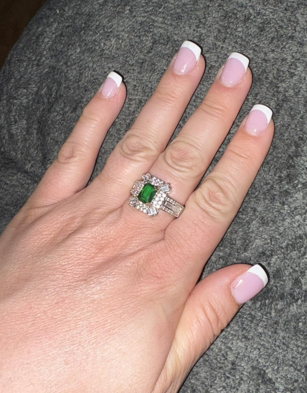Vintage Green & White Floral Antique Silver Art Deco Ring