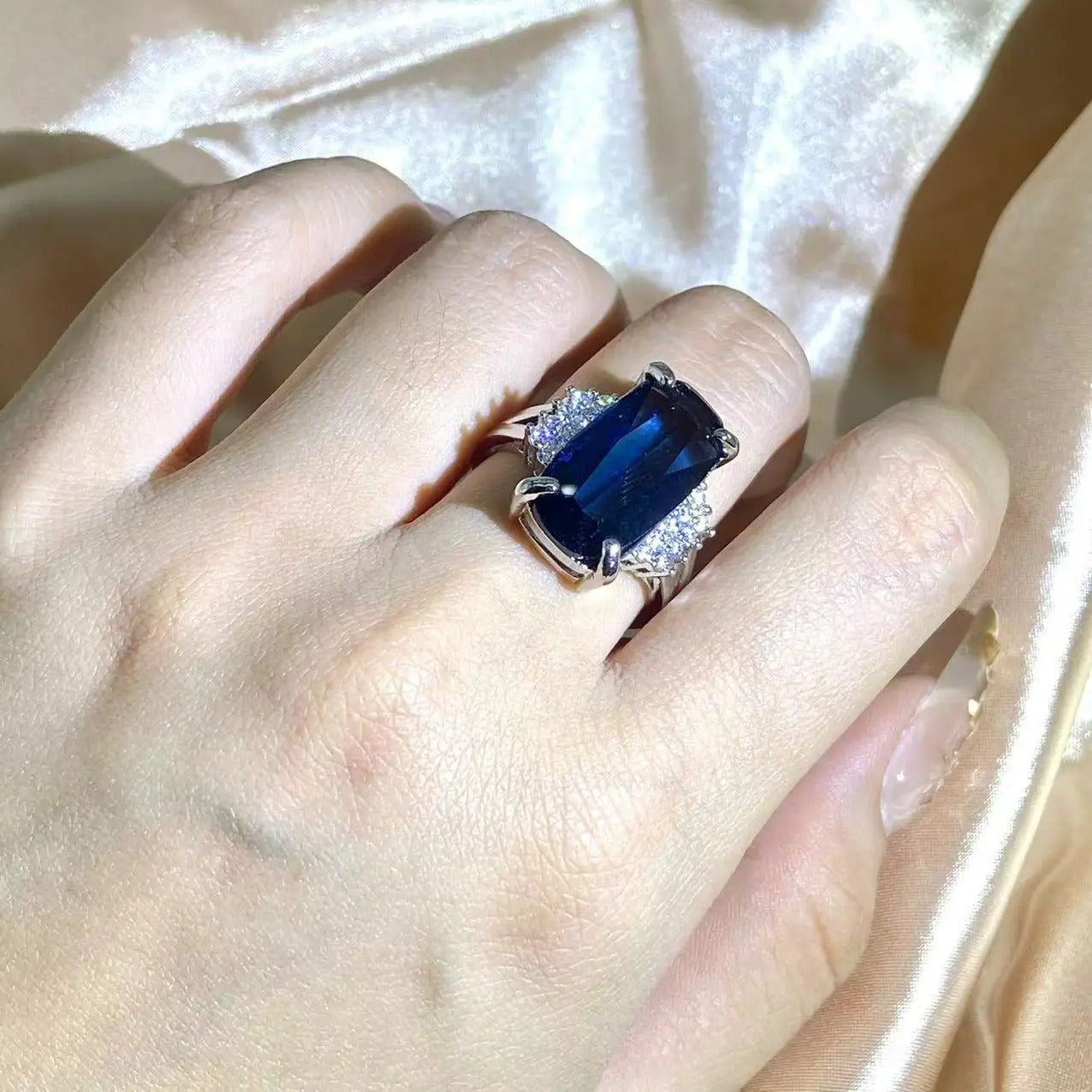 Huge Royal Aristocrat 2CT Blue Topaz Silver Art Filigree Ring