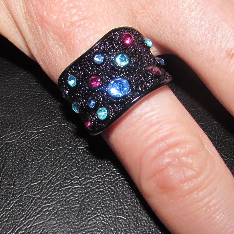 Wide Black Rhodium Plated Multicolor Crystals Paved Index Ring