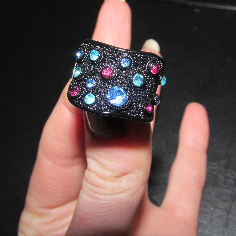 Wide Black Rhodium Plated Multicolor Crystals Paved Index Ring