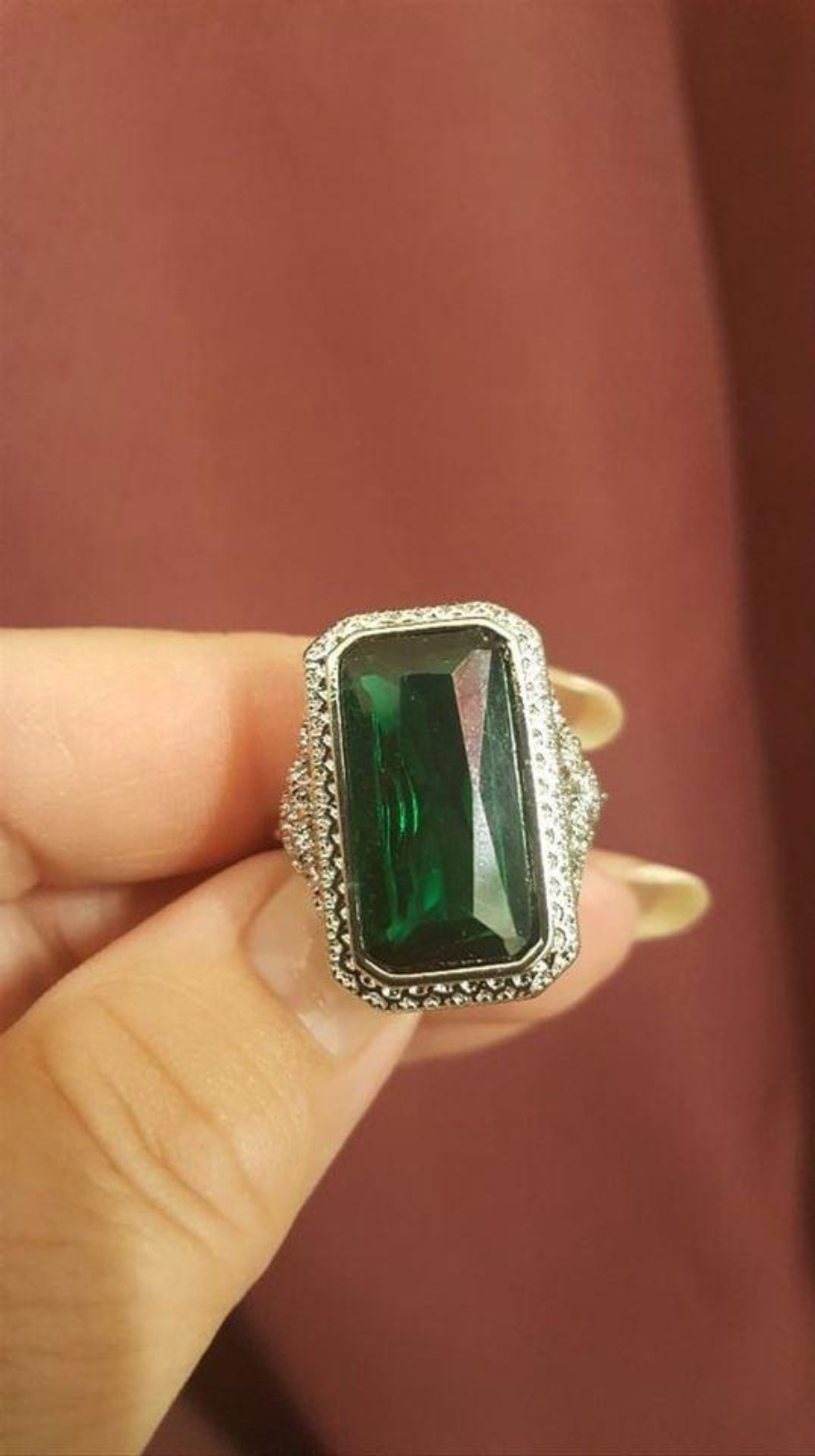 Vintage Emerald Green Cut Retro Hollow Antique Celtic Silver Ring