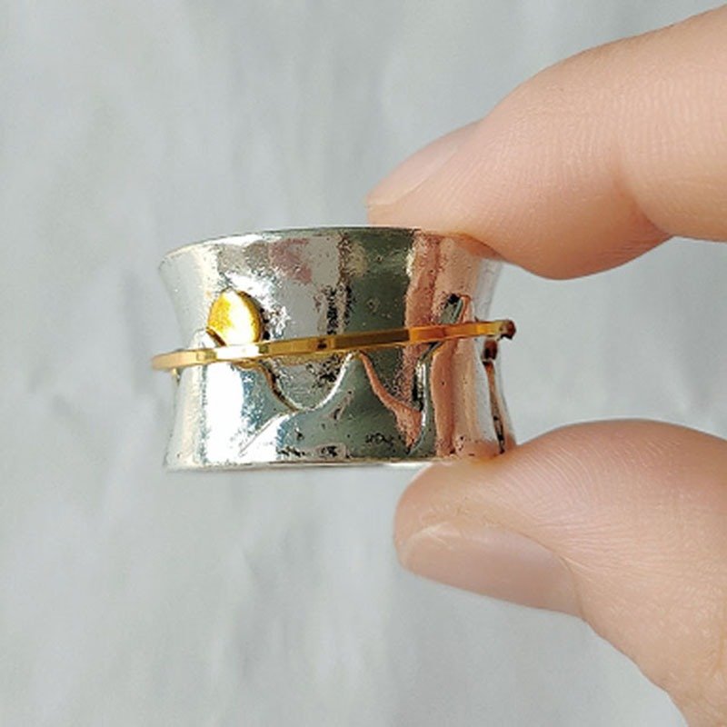 Retro Wide Mountain Peak Two-Tone Spinner Ring