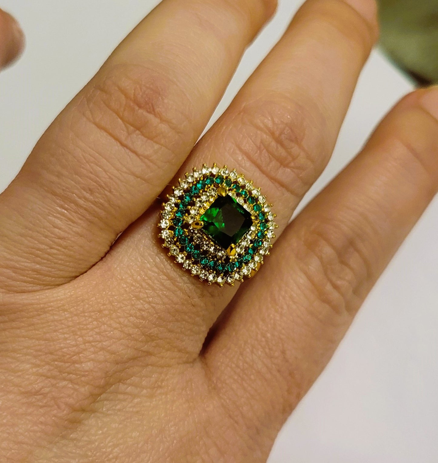Vintage Emerald & White Sapphire Antique Gold Art Deco Ring