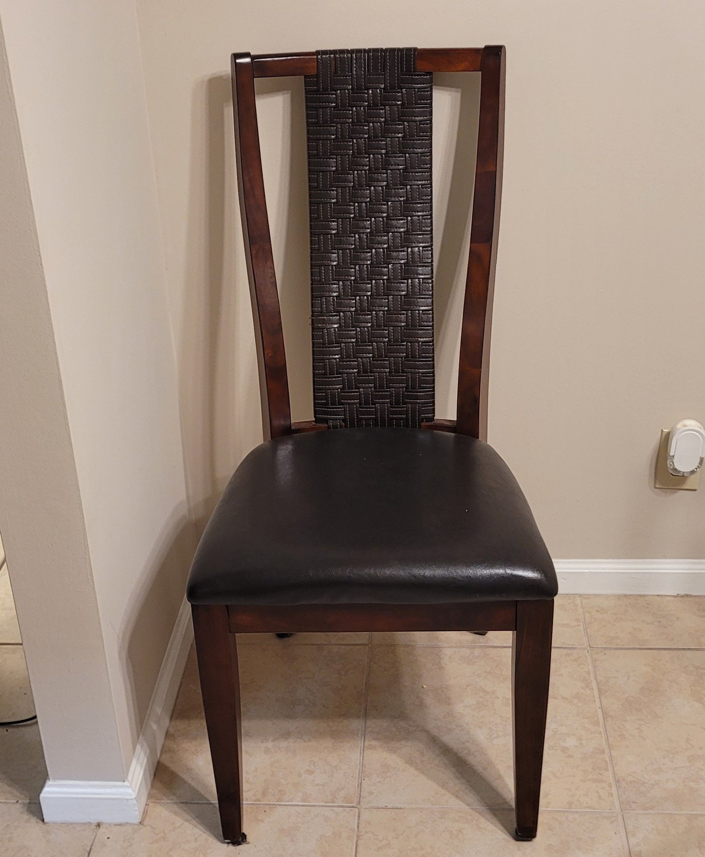 Large Round Glass Dining Table & 4 Chairs