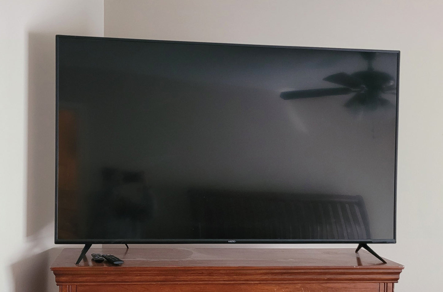 Vizio 65" 4K Smart TV V655-H19 & 2 Remotes