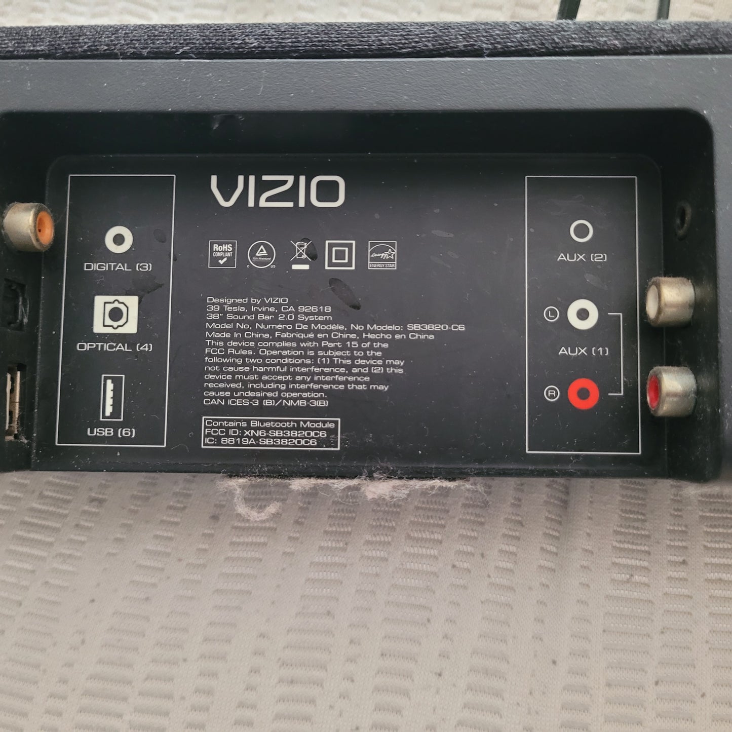 Vizio Sound bar 38" 2.0 SB3820-C6