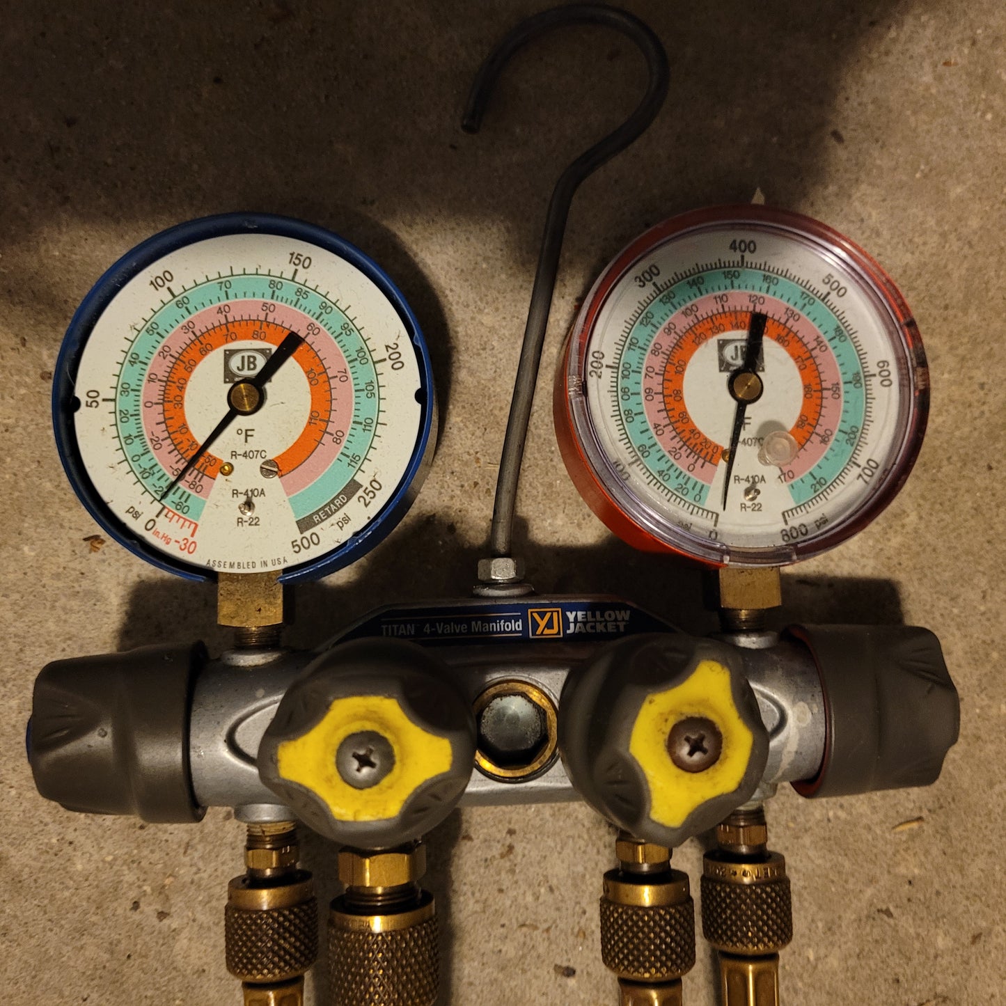 Yellow Jacket Titan 4-Valve Manifold Gauge Set