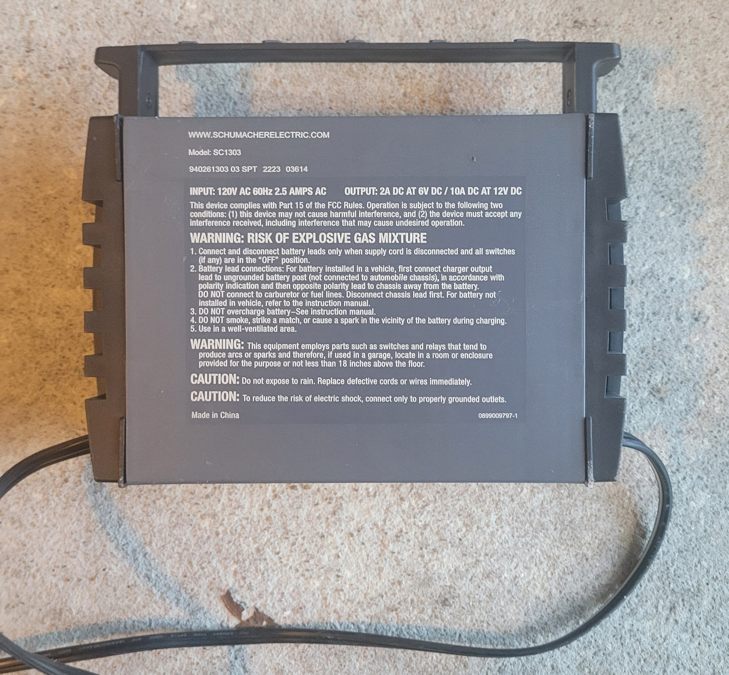 Schumacher SC1301 6 Amp 3 Amp 6V/12V Fully Automatic Smart Battery Charger