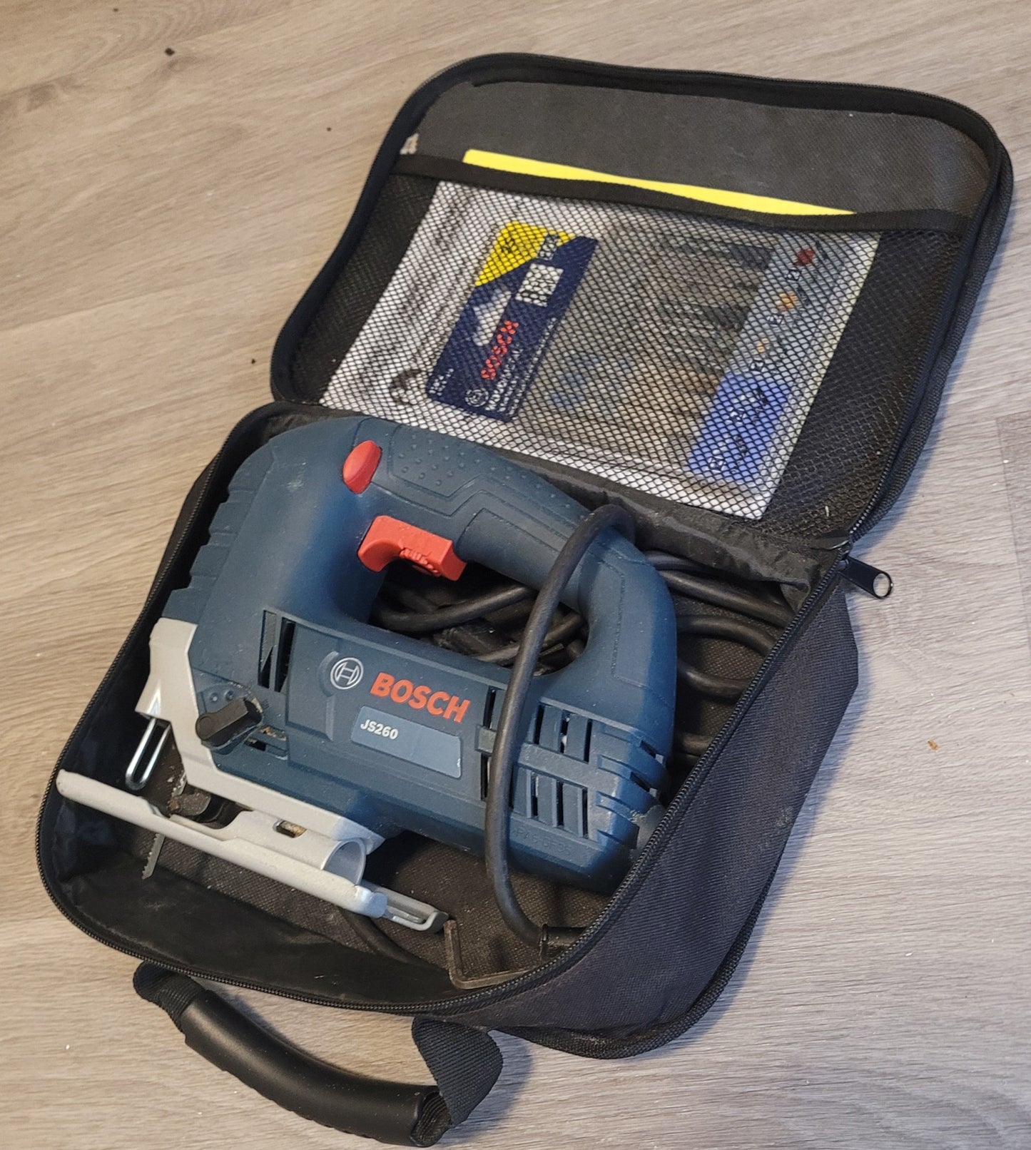 Bosch JS260 Top-Handle Jigsaw & 9pc Blade Set
