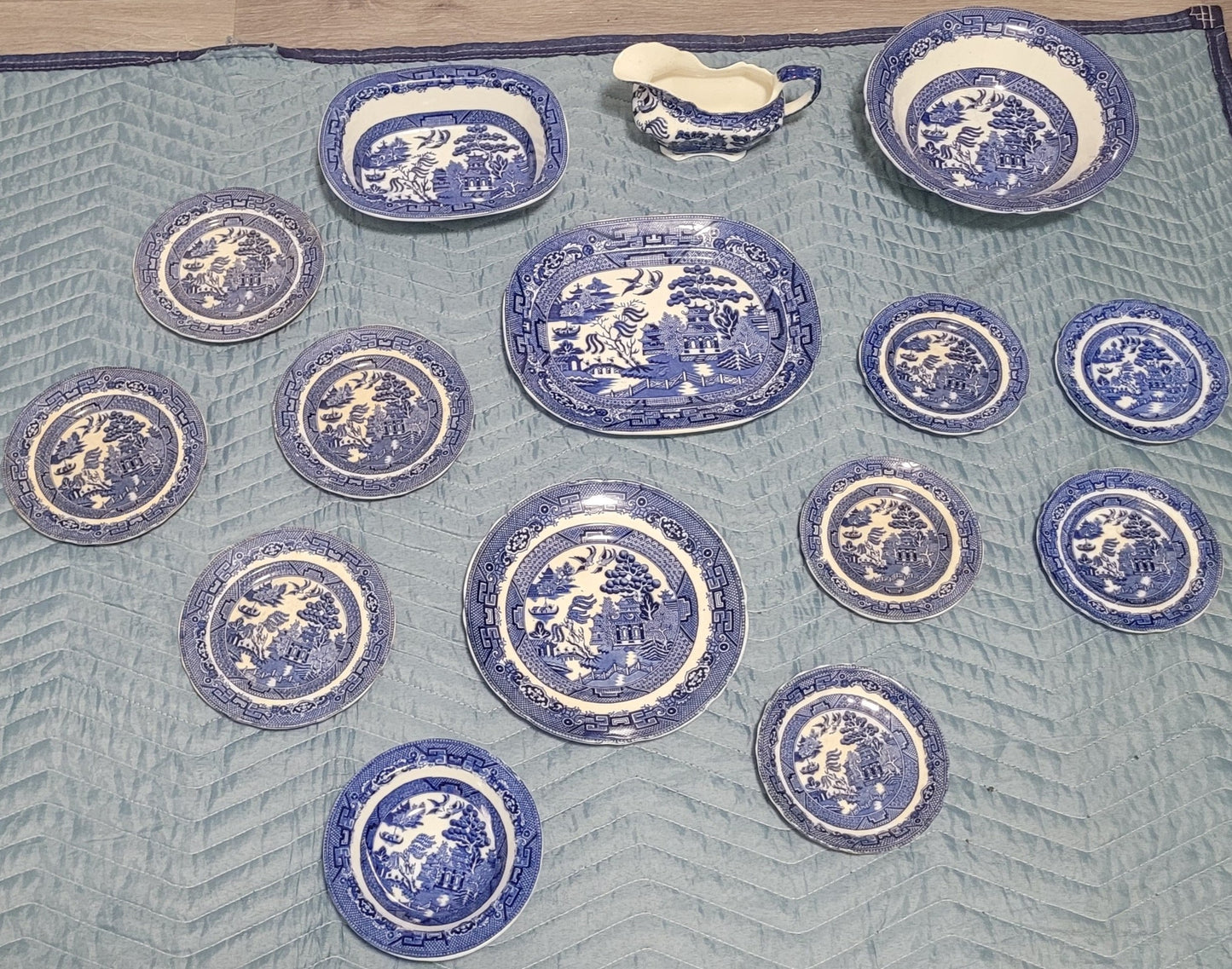 14pc Antique Allertons Blue Willow China Set