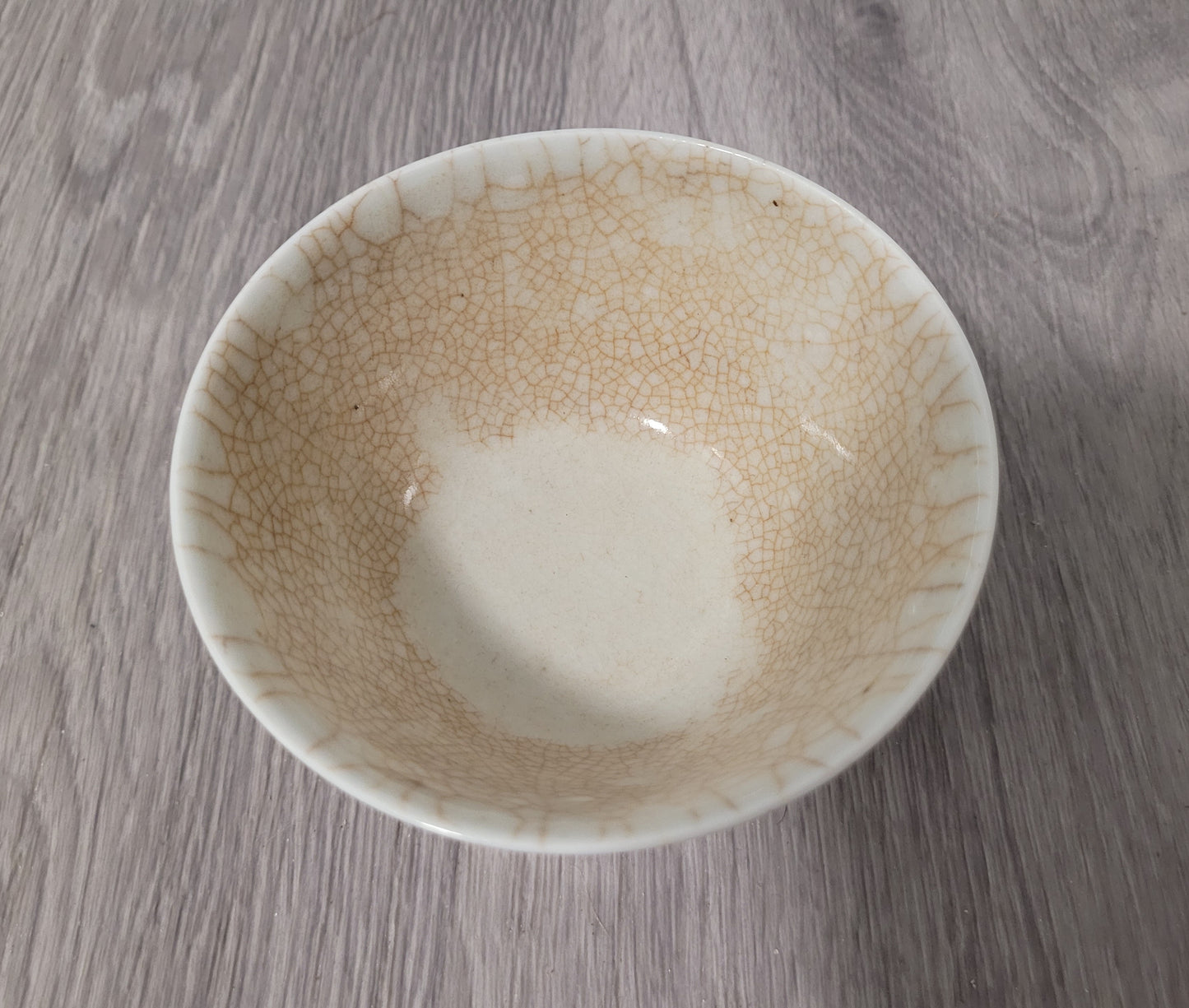 Unknown cup without markings
