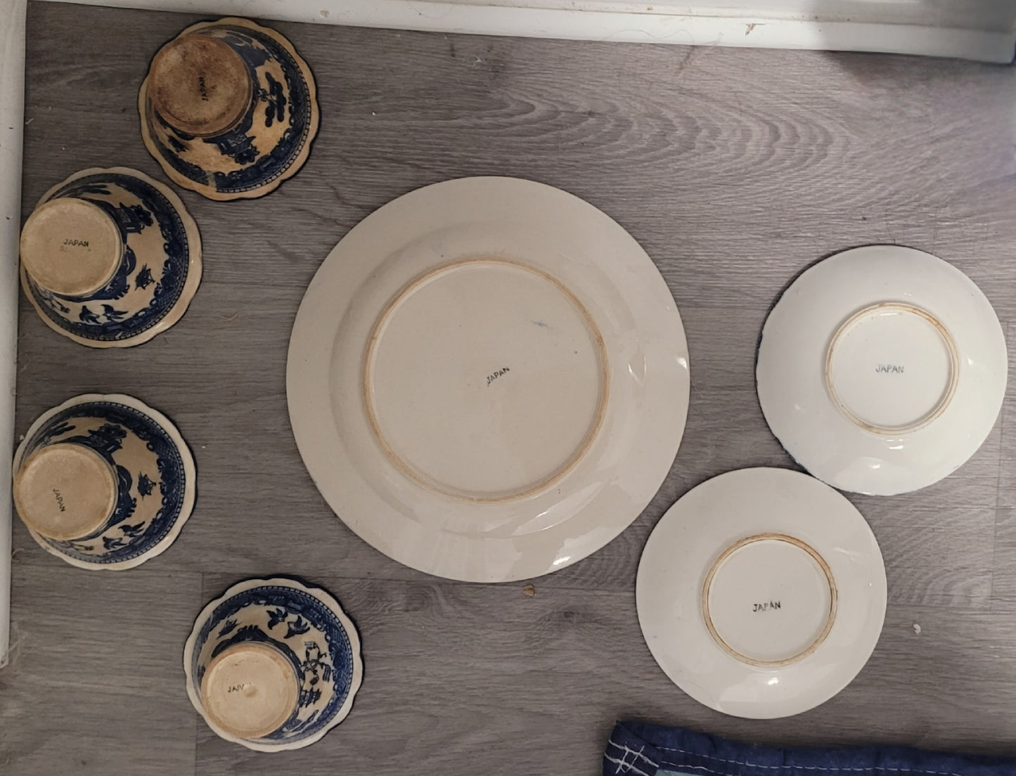 7pcs Antique Blue Dish Set
