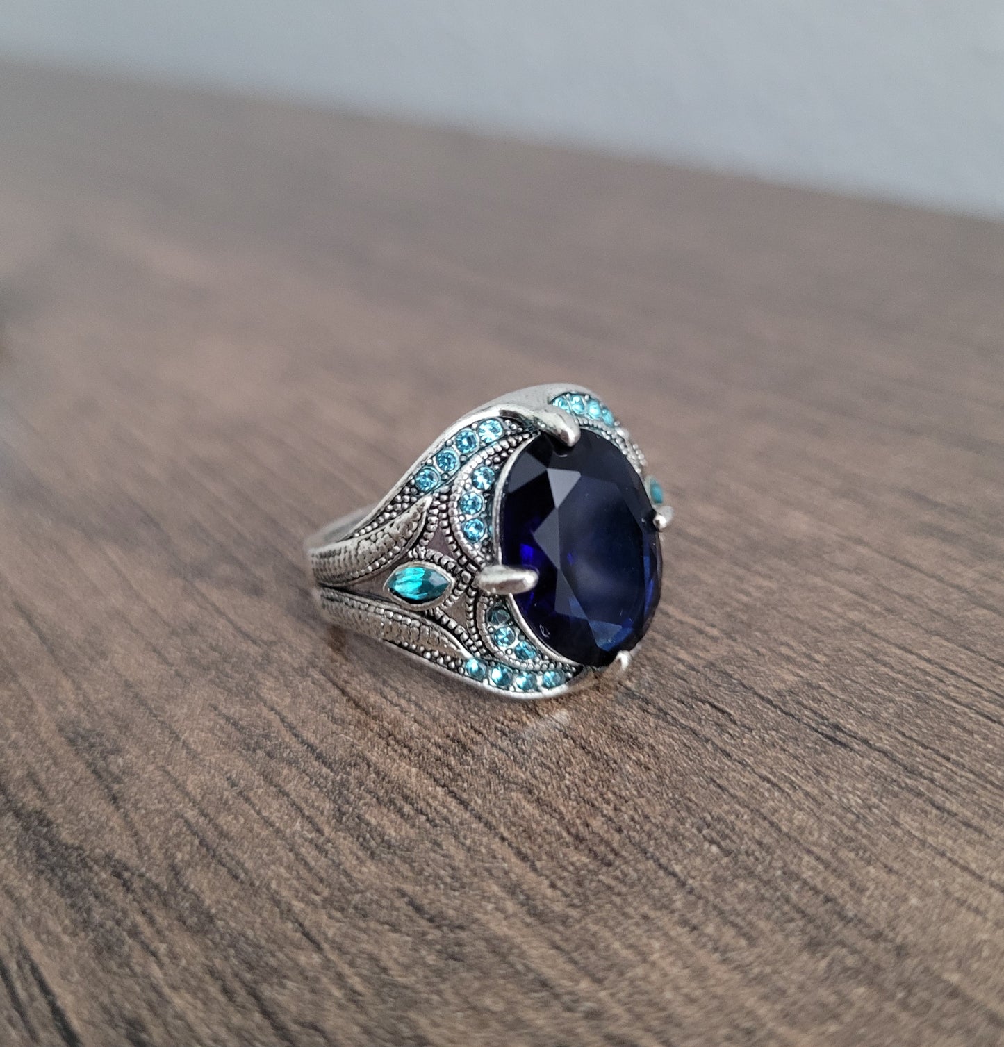 Men's Vintage Blue Crystal Oxidized Silver Boho Signet Ring