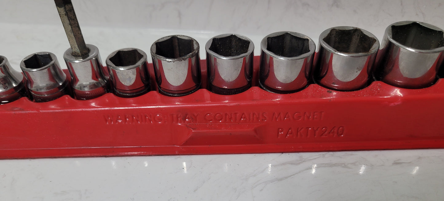 Snap-On 11pc PAKTY240 W/ Red Magnetic Socket Tray