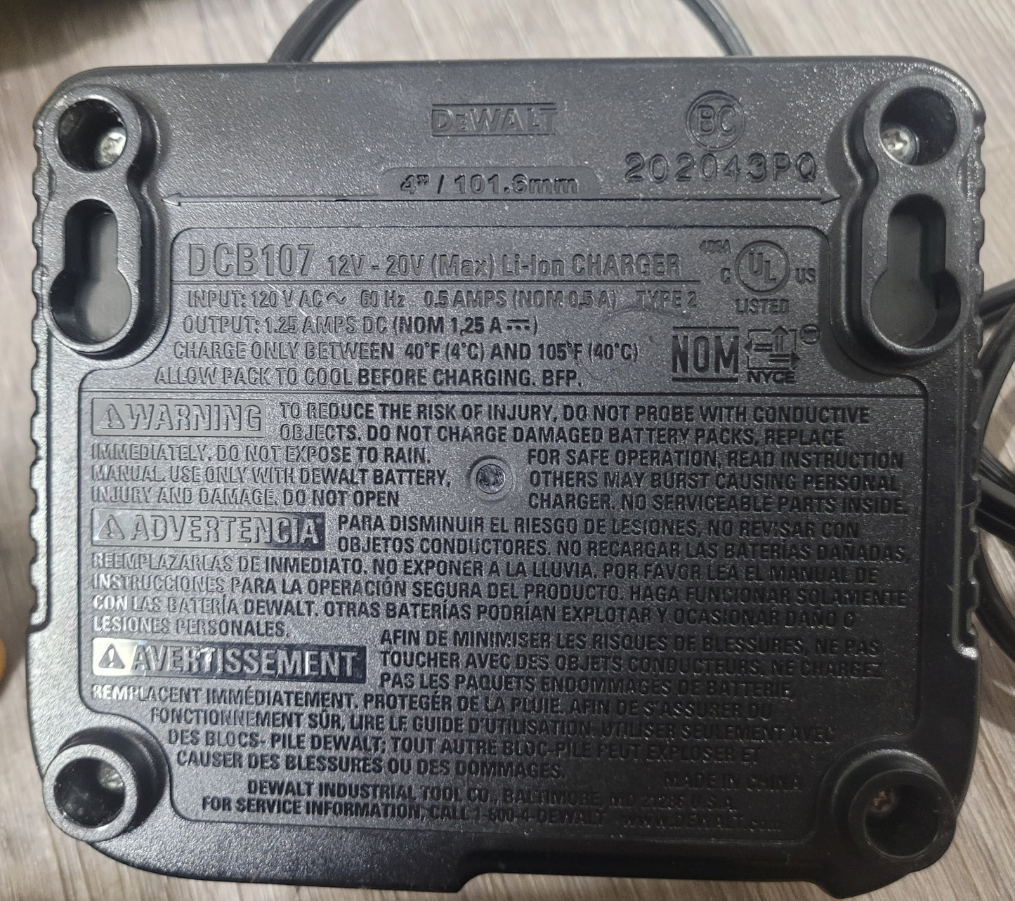 DEWALT 20V Cordless Drill Kit & Drill Bits