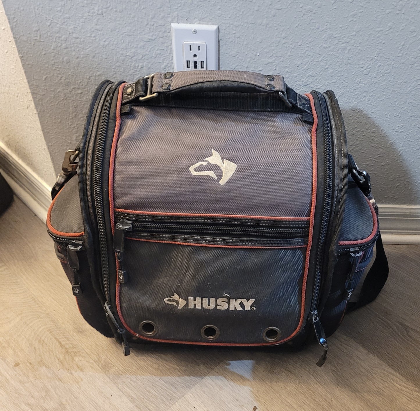 Husky 12" Technician Tool Bag