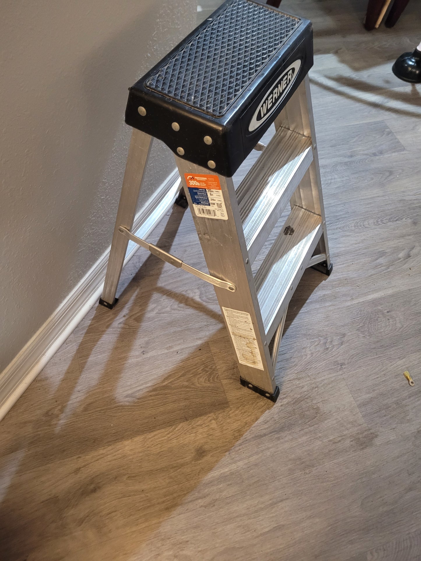 Werner 150B Aluminum Step Ladder Type 1A 300lb 2-ft