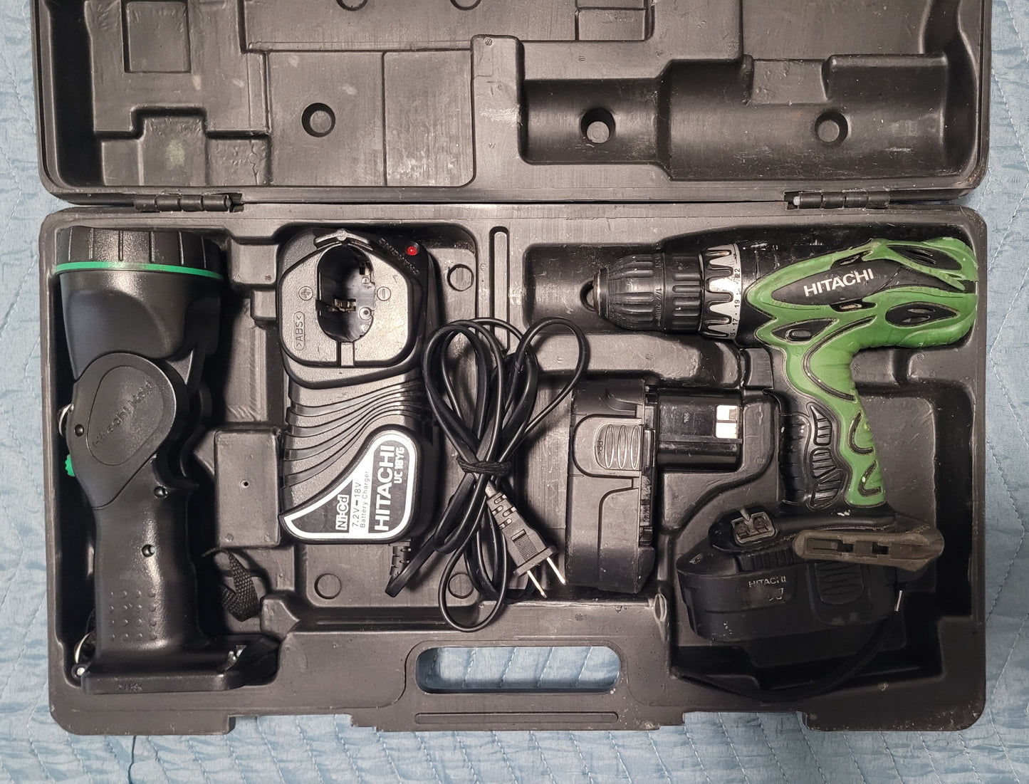 Hitachi 18V Cordless Drill & Flashlight Kit