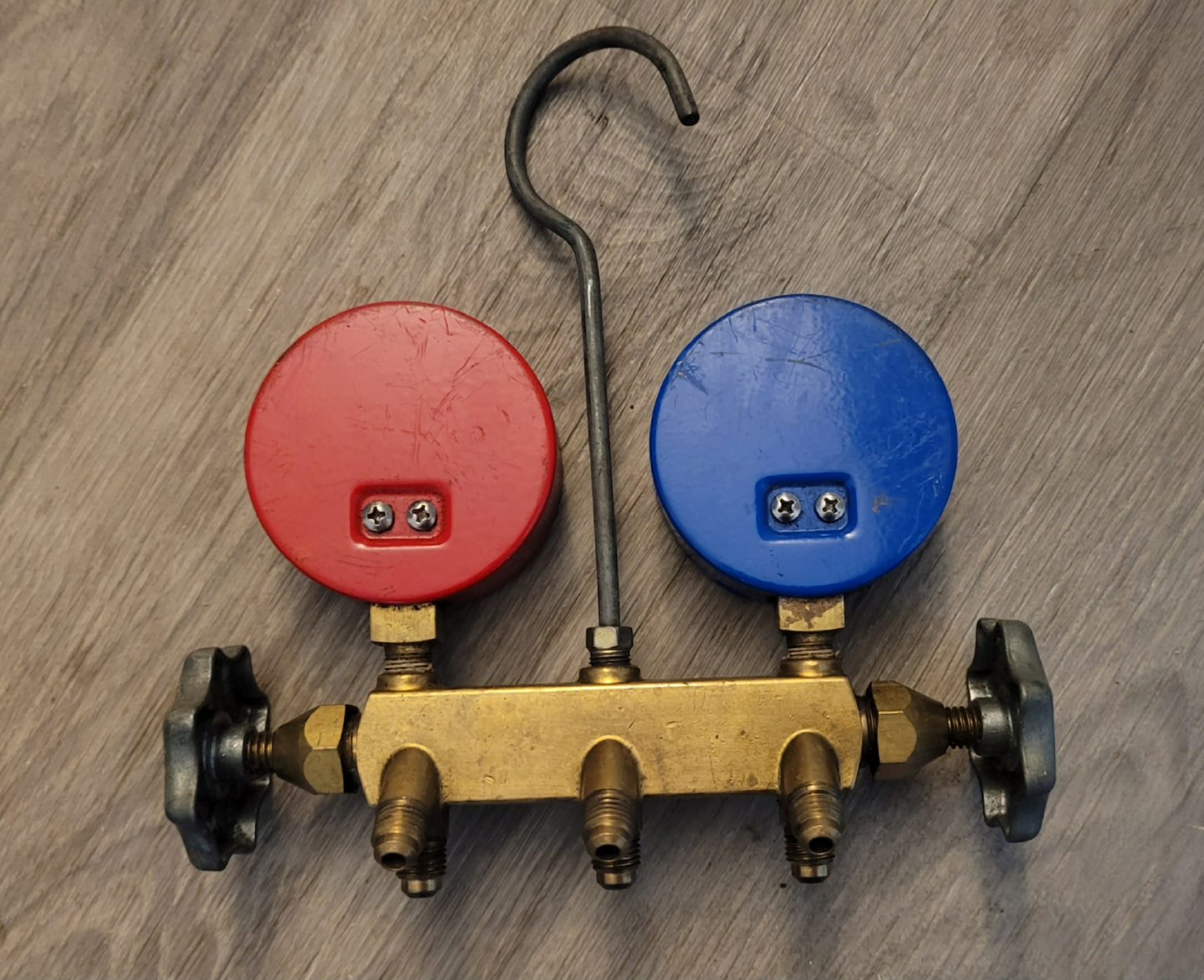Yellow Jacket Test and Charging Manifold