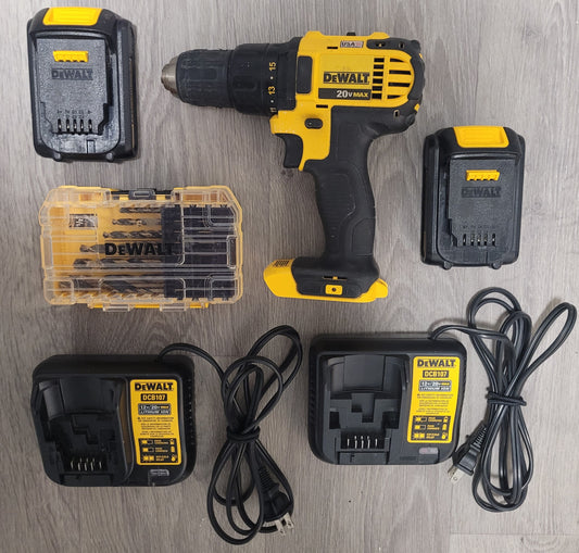 DEWALT 20V Cordless Drill Kit & Drill Bits