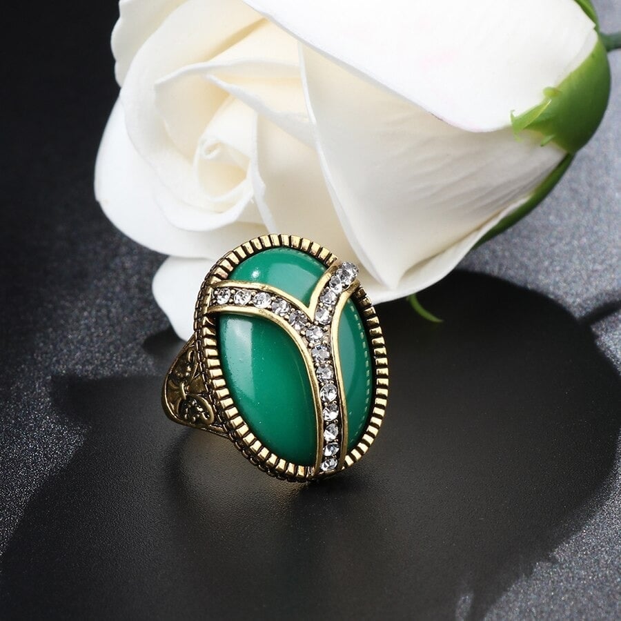 Big Vintage 27mm Mosaic Green Resin Antique Gold Ring