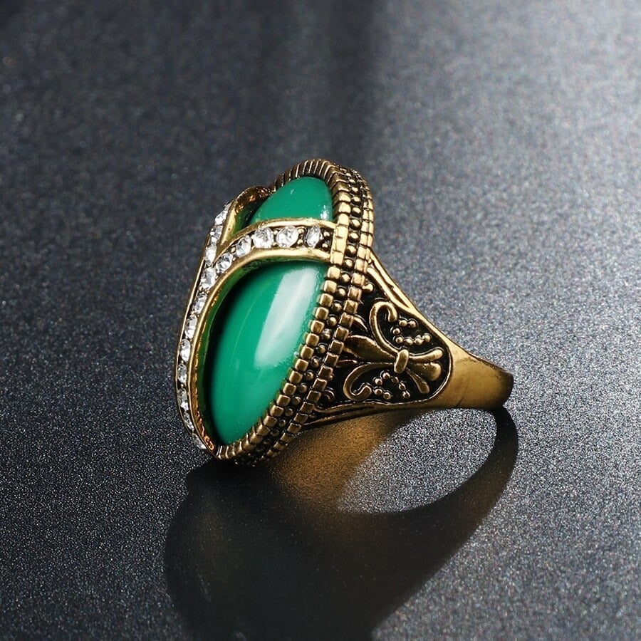 Big Vintage 27mm Mosaic Green Resin Antique Gold Ring