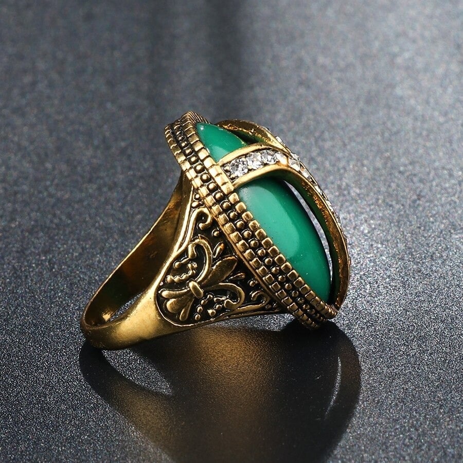 Big Vintage 27mm Mosaic Green Resin Antique Gold Ring