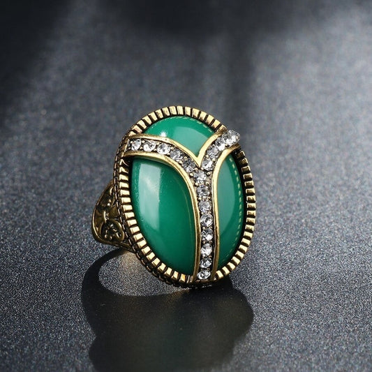 Big Vintage 27mm Mosaic Green Resin Antique Gold Ring